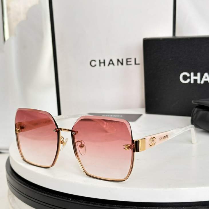 Picture of Chanel Sunglasses _SKUfw77620295fw